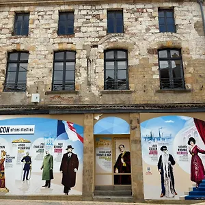 https://la-parenthese-montlucon.hotels-rhonealpes.com