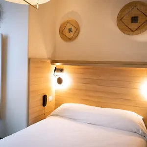 https://hotel-de-la-gare.fr-paris.fr